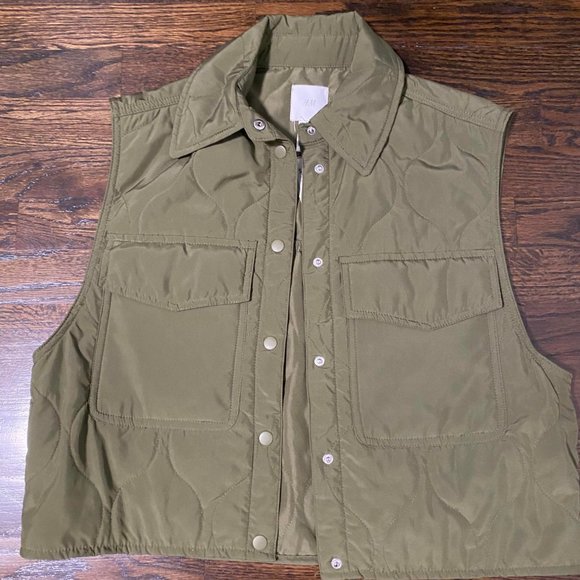 Brand New H&M Khaki Quilted Vest - Picture 2 of 3